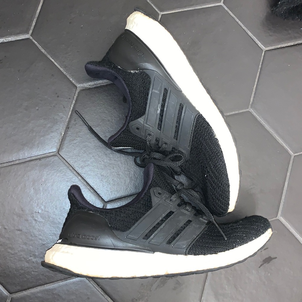 Used adidas ultra boost size 6.5 women